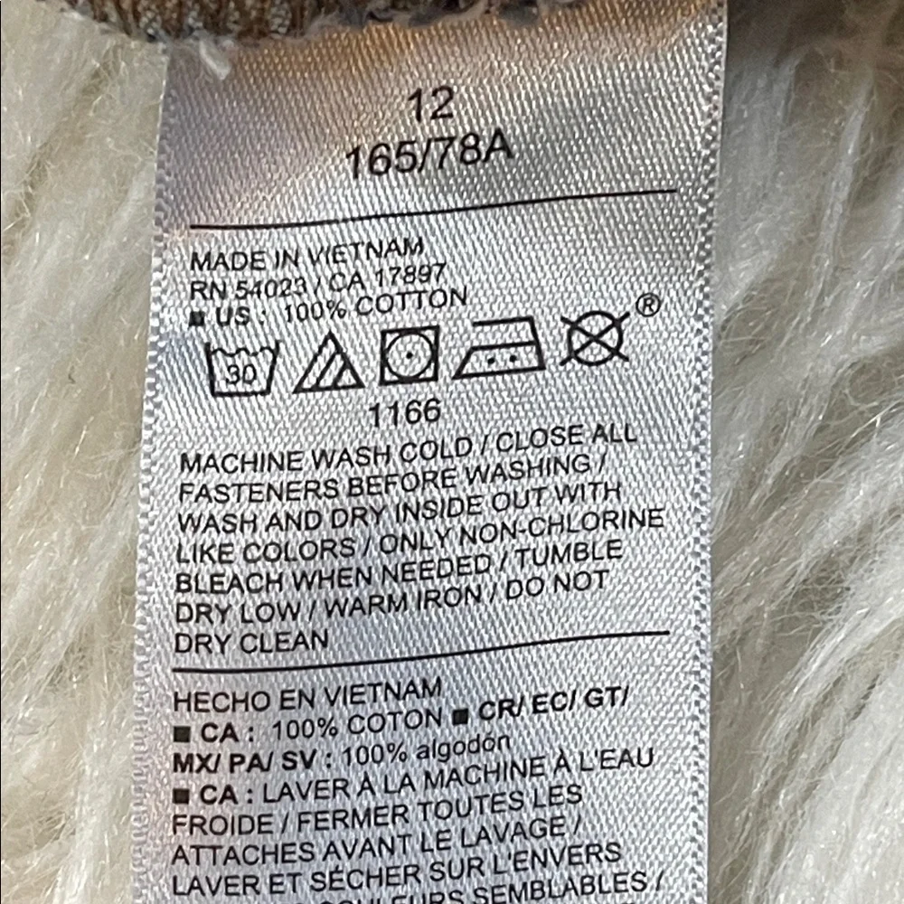 OLD NAVY Mid-Rise Baggy Jean Bermuda Shorts 9-inch inseam Size 12 NEW - Picture 8 of 15